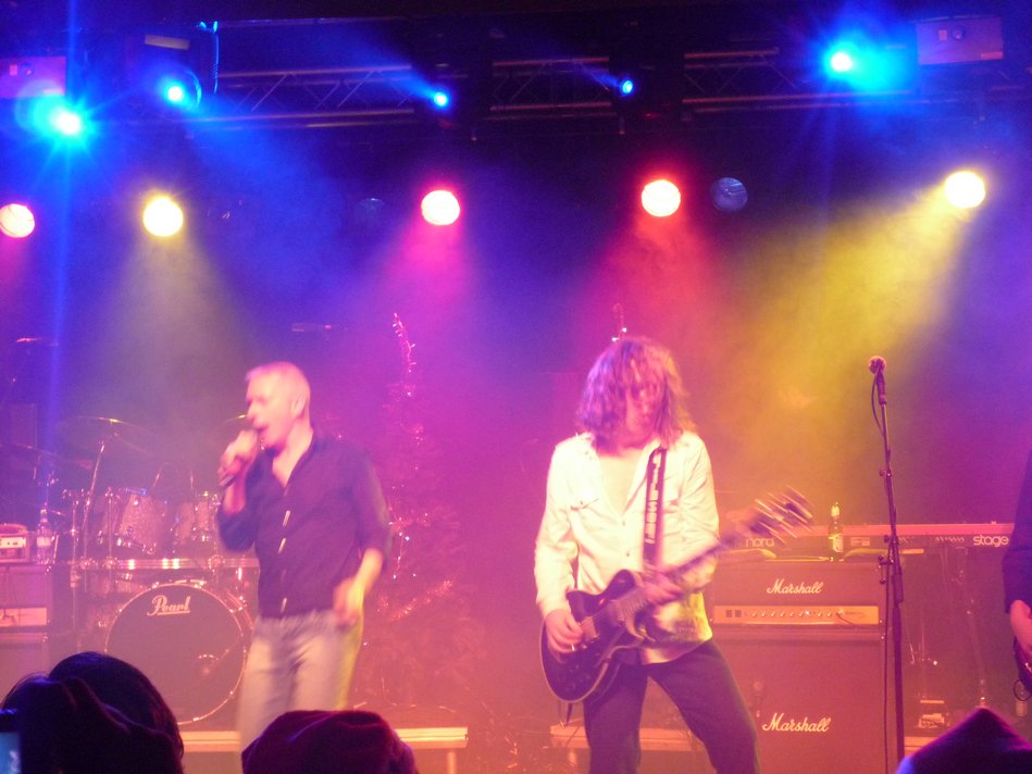 thunder_xmas_show_nottingham_rock_city_2011-12-21 22-48-17 kieron atkinson